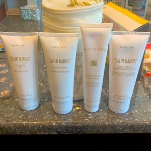 Mary Kay Satin Hands Kit